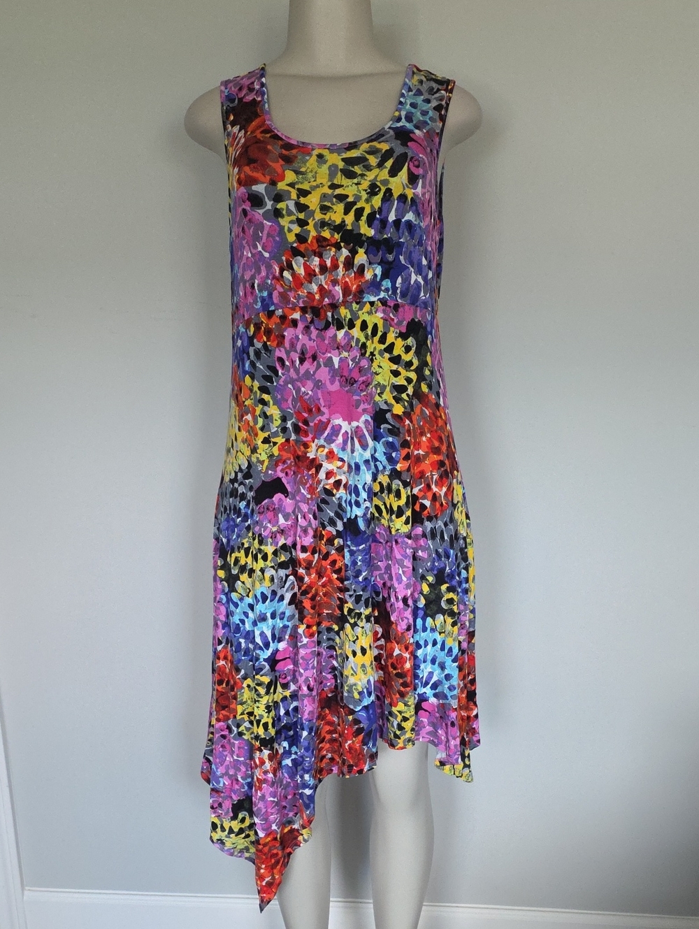 Spense vibrant colored splotchy print asymmetrical sleeveless dress-L